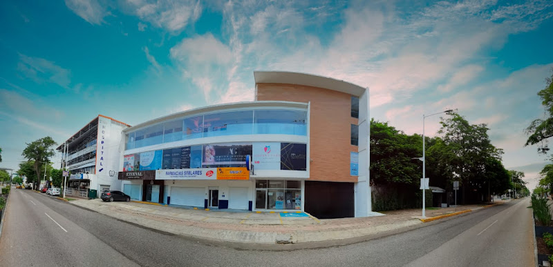 Dra. Leticia Hernández, Dentista – Odontólogo