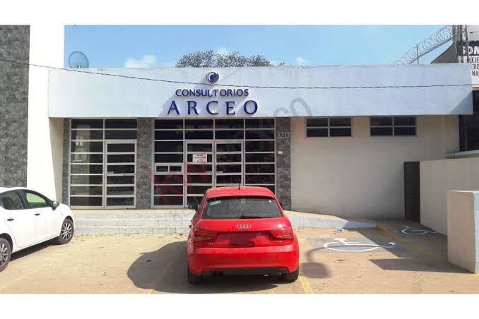 Dra. Emma Selenia Hernández Castillo, Dentista – Odontólogo