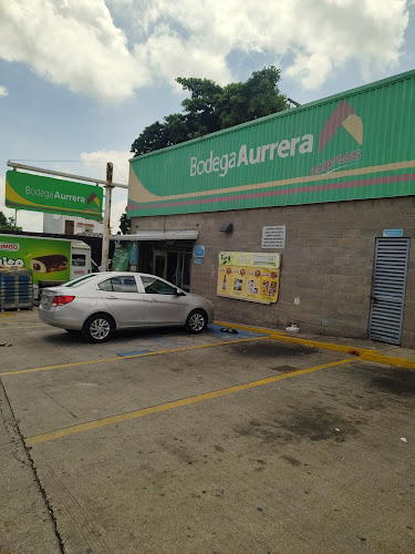 Bodega Aurrera Express, Real del Parque