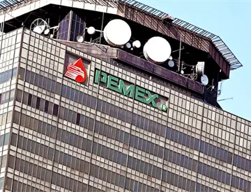 Fue por las lluvias: Pemex reconoce hidrocarburo en aguas de municipios en Veracruz