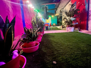 “Hotel Tropical”