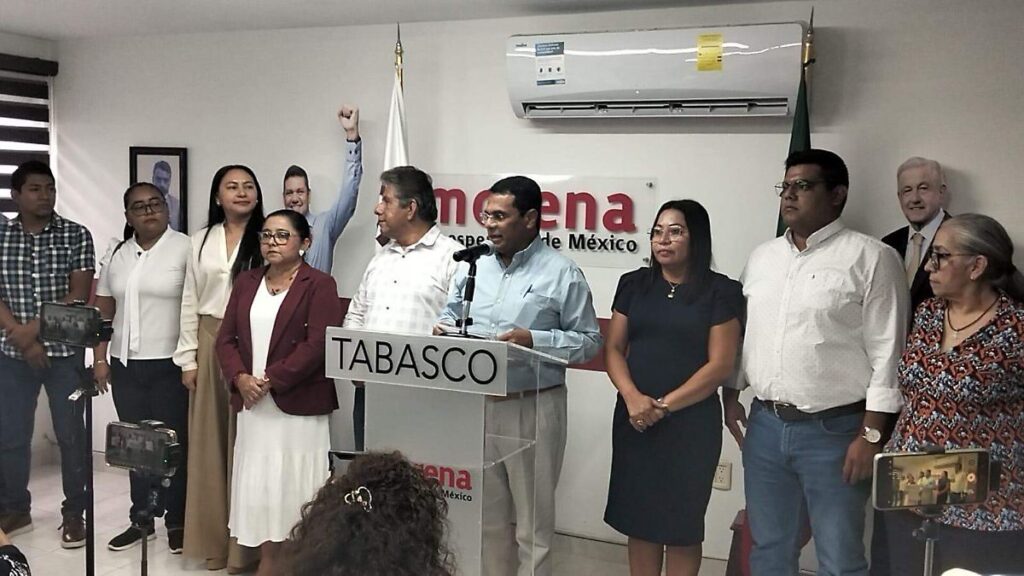 Morena rechaza versiones sobre chapopote en playas de Tabasco