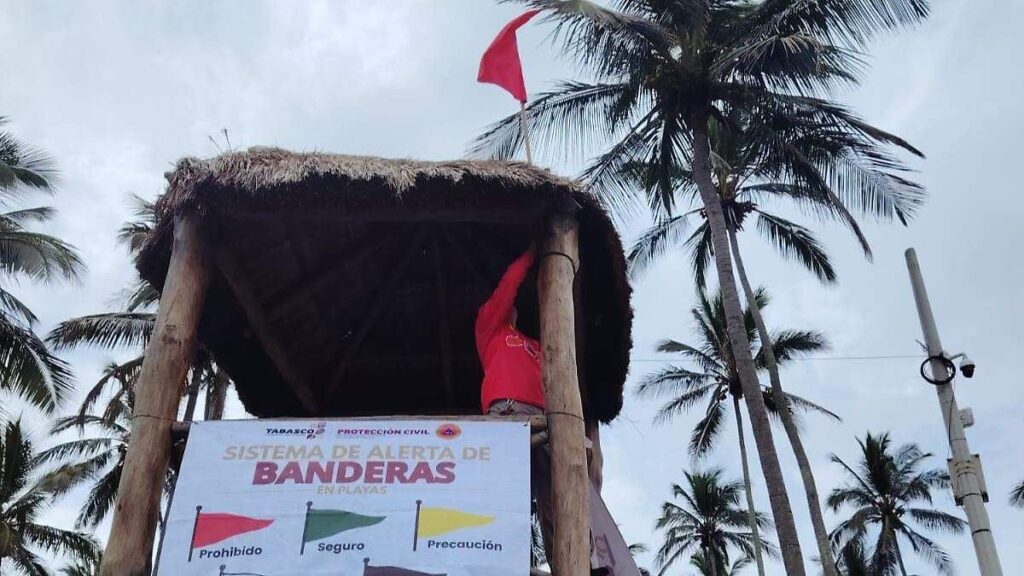 Declaran playas de Paraíso con bandera roja en Semana Santa