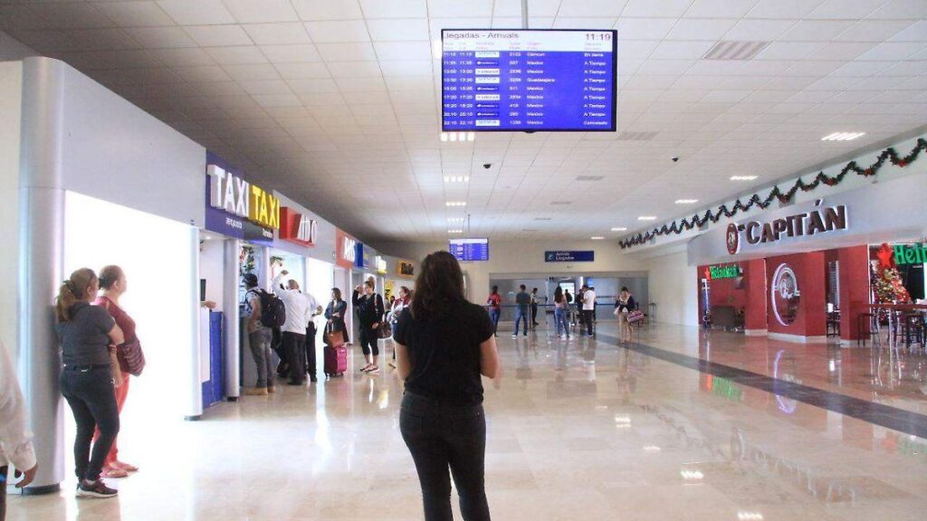 ¿Hasta dónde se extienden los servicios de Profeco en viajes al extranjero?