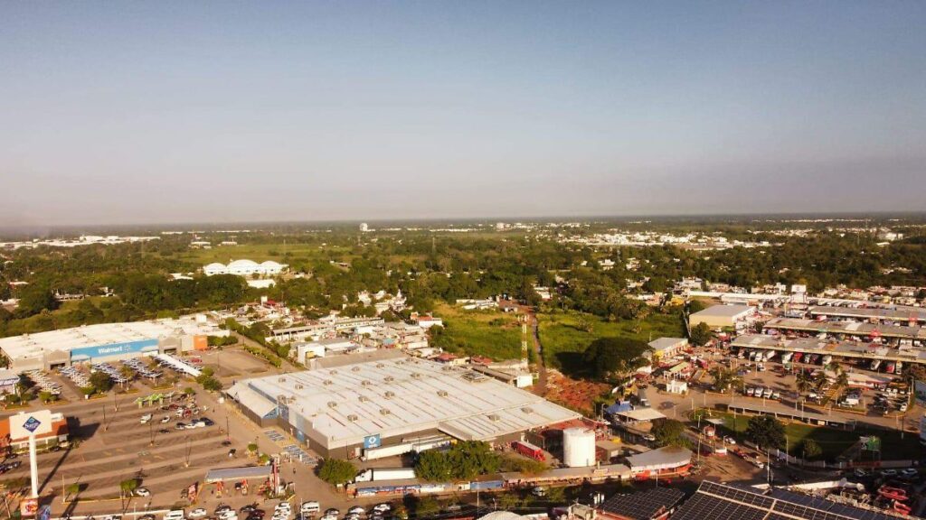 Viernes con lluvias dispersas y temperaturas superiores a 35 °C en Tabasco