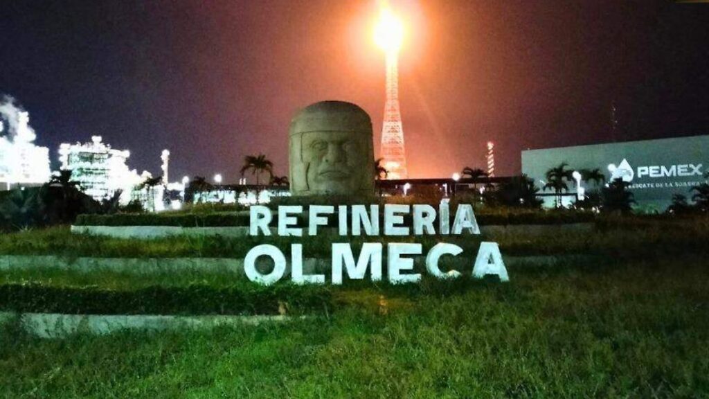 Refinería de Dos Bocas mantiene liderazgo nacional en producción de diésel y coque