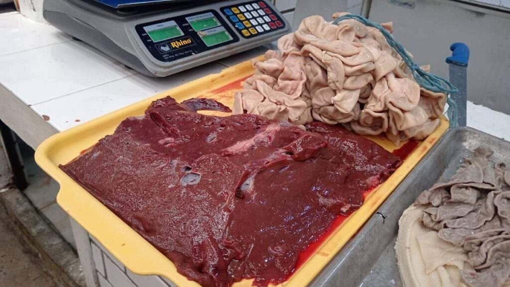 Carnicerías luchan contra el desabasto de panza e hígado en Villahermosa