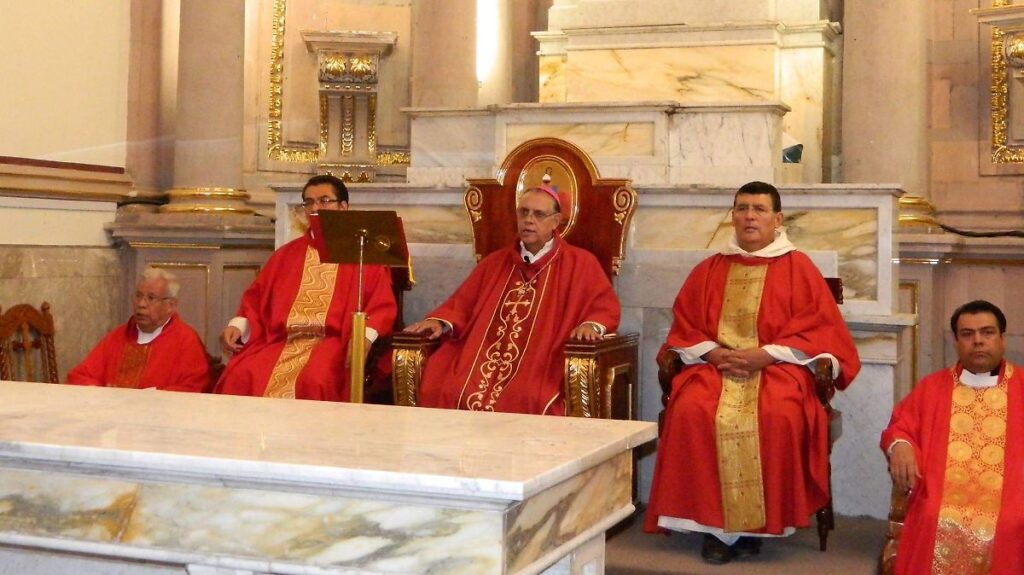 Exobispo de Tabasco delicado de salud; piden orar por él