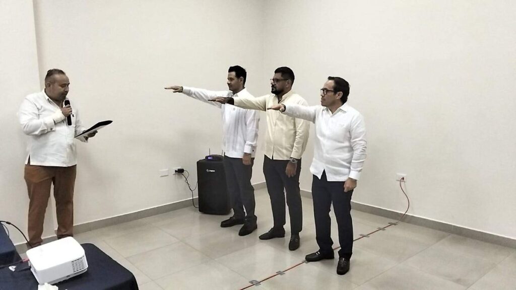 Raúl Guzmán Priego asume la presidencia del CCET