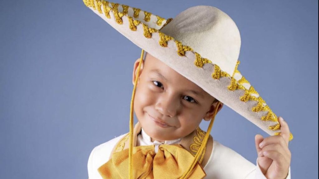 Con “A Tabasco” y tejiendo atarrayas, Abraham El Charrito tabasqueño se hace viral