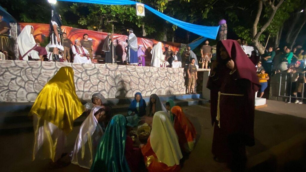 La Pasión de Jesús: Judas, Pedro y la Última Cena en la parroquia Señor de Tamulté