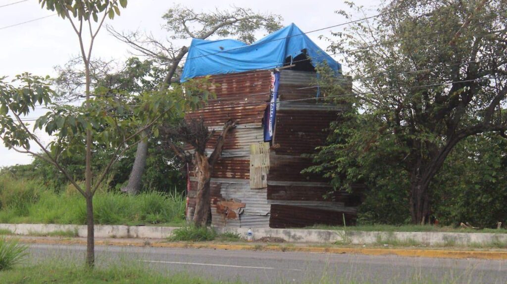 Beliceño-mexicano: La historia detrás de la casa viral del río Carrizal