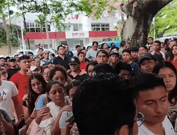 Abarrotan aspirantes módulo móvil de Jóvenes Construyendo el Futuro; se abrieron 600 espacios