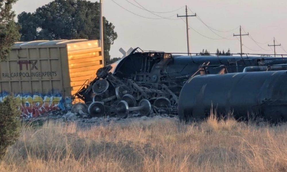 Accidente ferroviario en Tlaxcala deja 11 unidades descarriladas