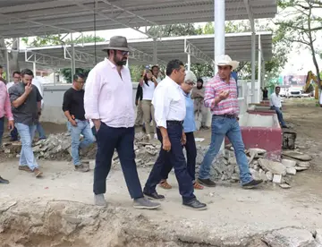 May regresa a supervisar la nueva pista ganadera en el Parque Tabasco