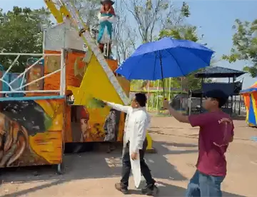 Bendicen juegos mecánicos previo al inicio de la Feria Tabasco