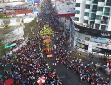 Ayuntamiento de Centro advierte intenso calor para el Desfile de Carros Alegóricos