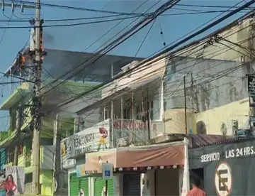 Se incendia transformador en la av. Niños Héroes de Villahermosa