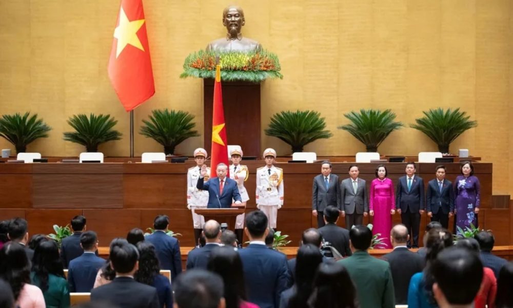 To Lam asume la presidencia de Vietnam; refuerza su poder político