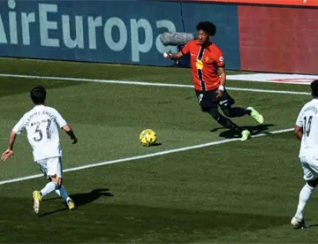 Mallorca sorprende y vence al Real Madrid con gol agónico; se complica la pelea por el título