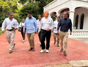 Participa director general de Pemex en reunión de seguridad de Tabasco