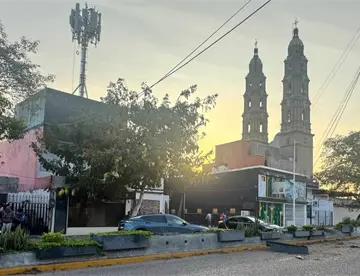 Sábado inicia con racha de accidentes: tres vehículos se salen de la vía en Centro y Huimanguillo