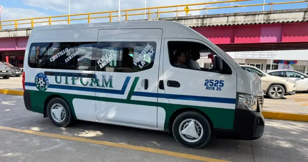 Advierten incremento a 14 pesos el costo del transporte público