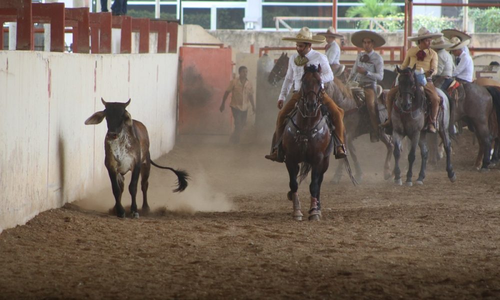 Fiesta charra en Villahermosa: Rancho El Calabozo domina duelo en el lienzo