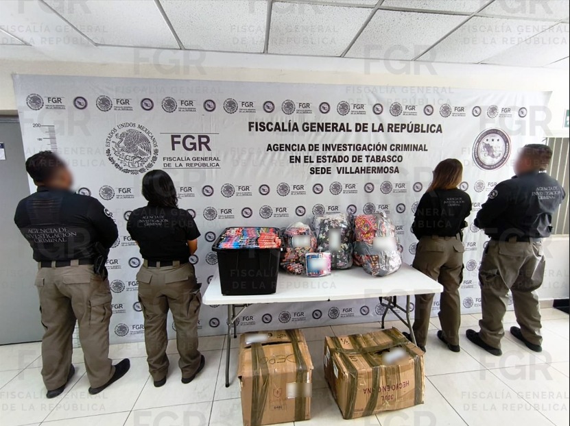 En cateo, FGR asegura objetos con falsificaciones de marcas en plaza comercial de Centro, Tabasco
