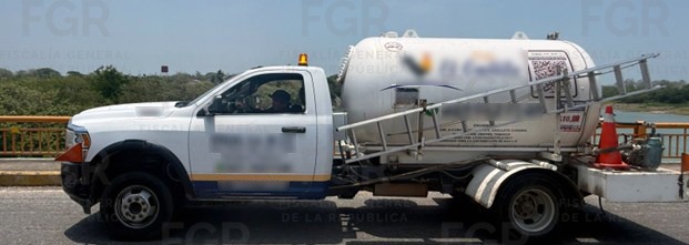 FGR integra investigación, tras aseguramiento de pipa cargada con gas L.P. en Emiliano Zapata