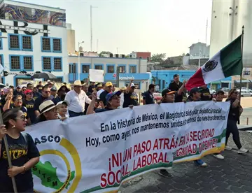 Prepara SITEM nuevos amparos contra la Ley del ISSET para que se regrese la jubilación al 100%