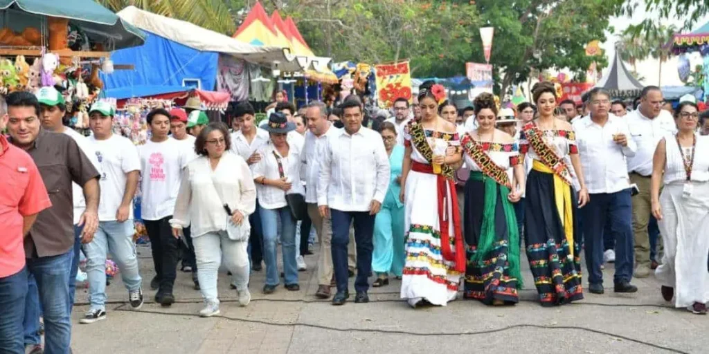 Expositores y familias tabasqueñas destacan Feria Tabasco