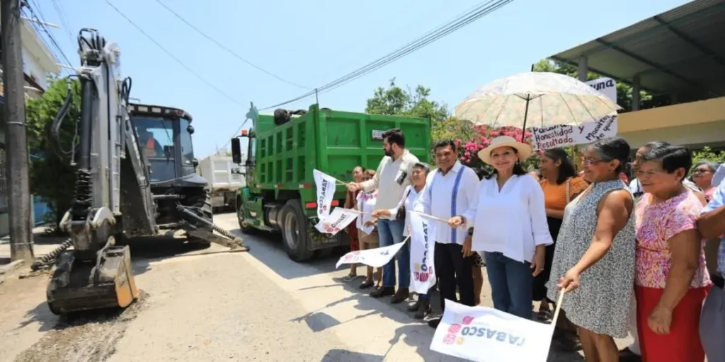 Pavimentación en Villa Ocuiltzapotlán por Gobierno
