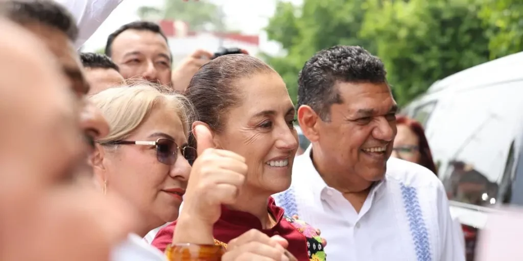 Beca Rita Cetina y apoyo educativo en Jalapa