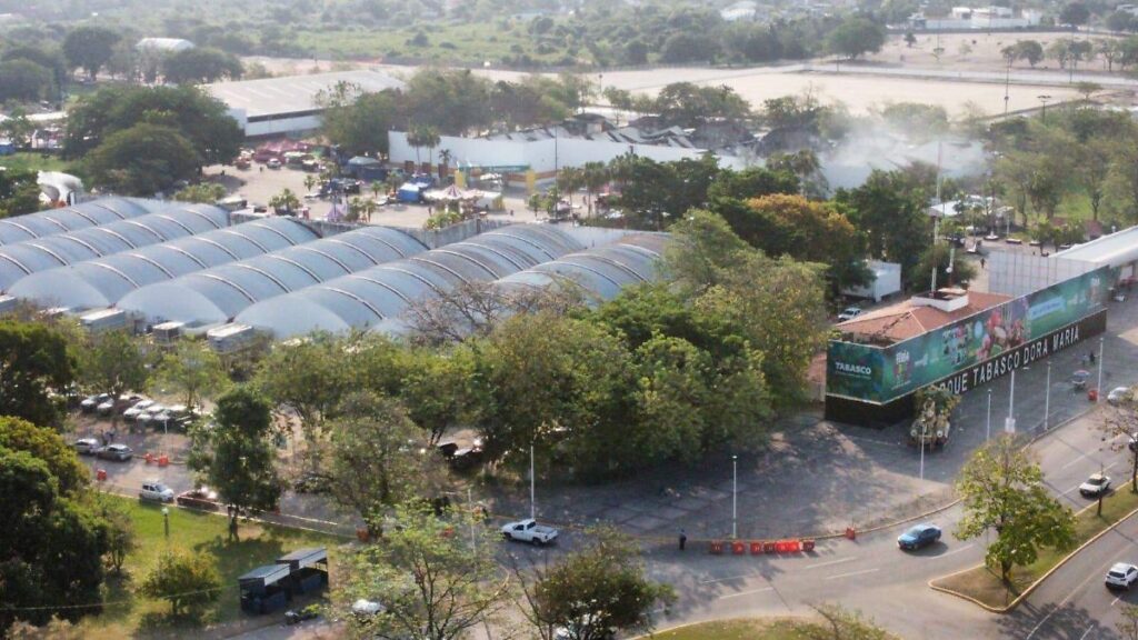 Gobierno de Tabasco aclara coordinación y apoyo a víctimas del incendio en la nave 1