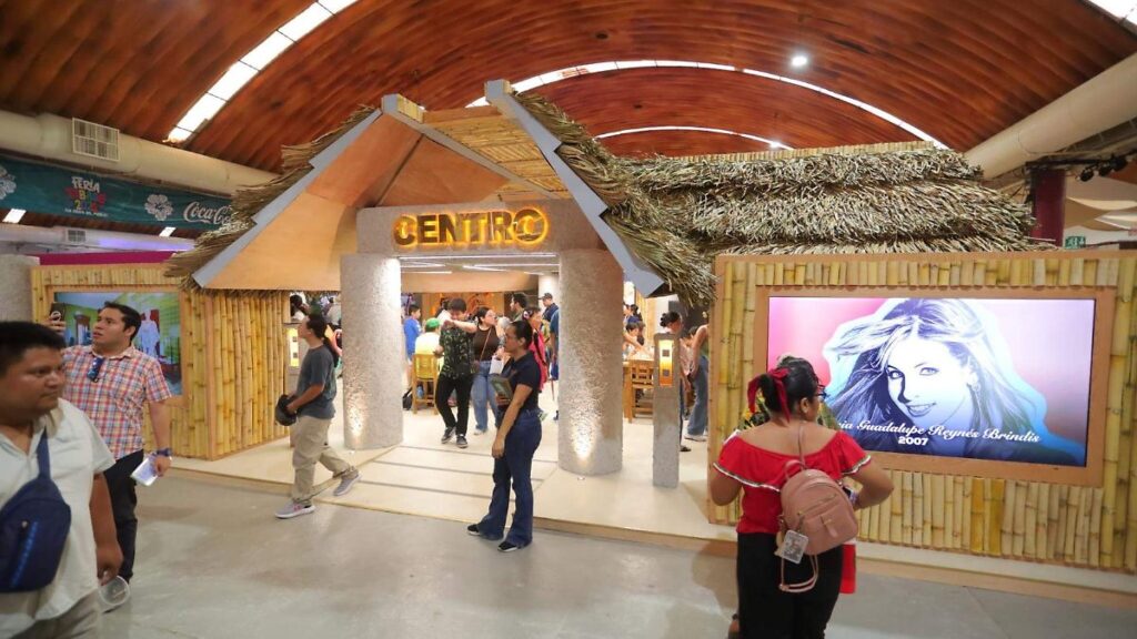Ayuntamiento de Centro instala stand en el parque Tabasco “Dora María” 