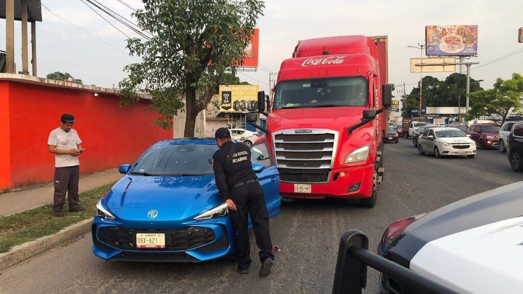 Muere hombre atropellado en el Periférico Carlos Pellicer