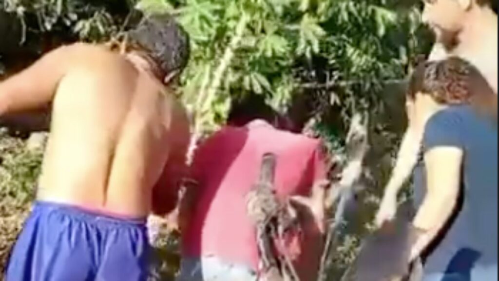 Cuatro lesionados tras choque de motocicletas en Huapacal, Jalpa de Méndez
