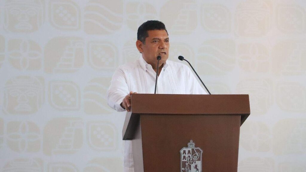 Javier May anuncia renuncia de secretarios con aspiraciones electorales en MORENA