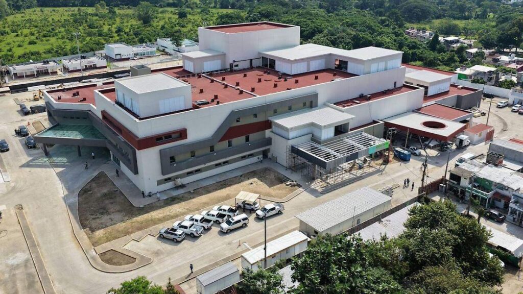 Hospital de Cárdenas alcanza 30 por ciento de equipamiento