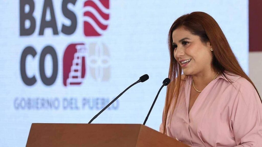 Renuncia Fabiola Peralta a Salud Tabasco por aspiraciones a alcadía de Jalpa 