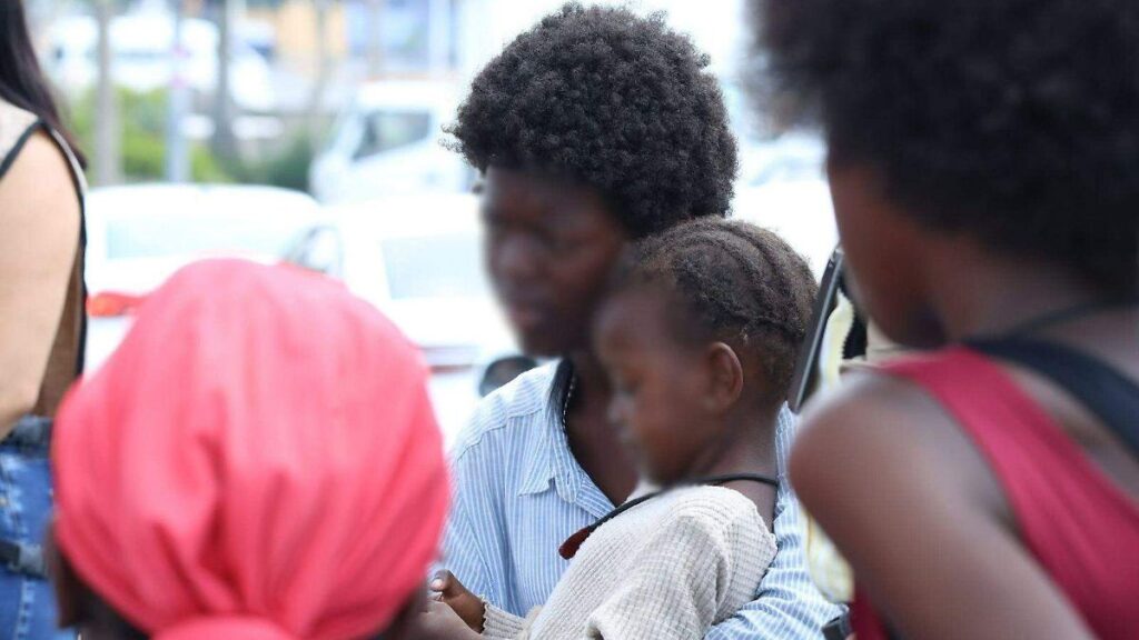 Rescata DIF a 51 niños que trabajaban en calles de Tabasco
