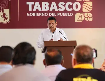 Indemnización a afectados por incendio en Nave 1 se pagó con recursos propios: Gobernador