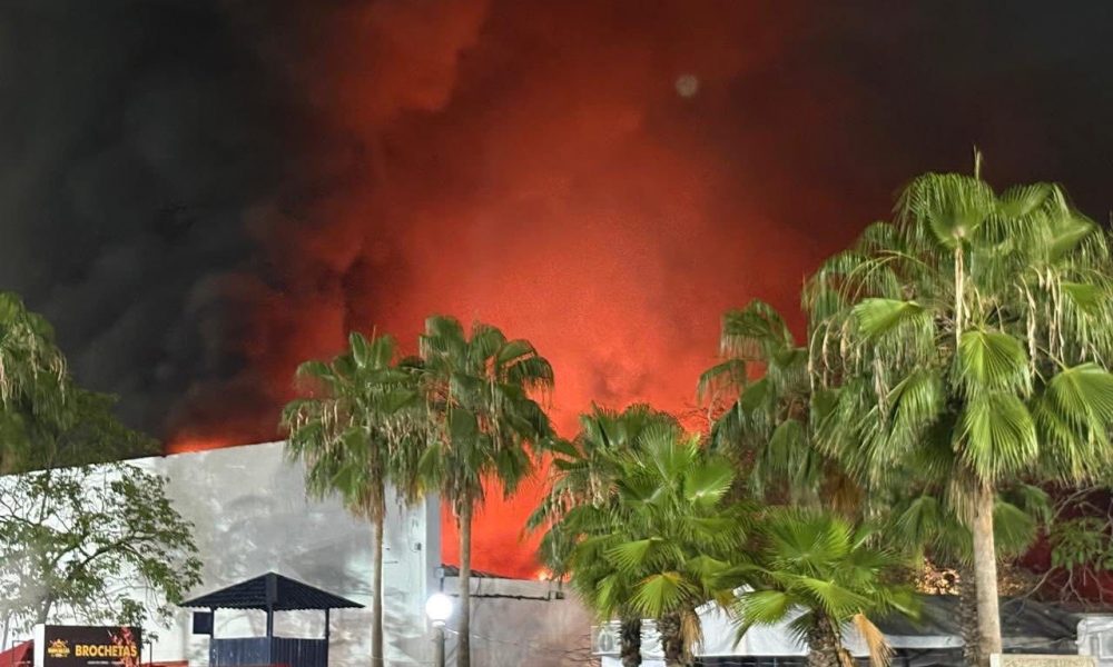 Suspenden actividades en la Feria Tabasco 2026 tras incendio