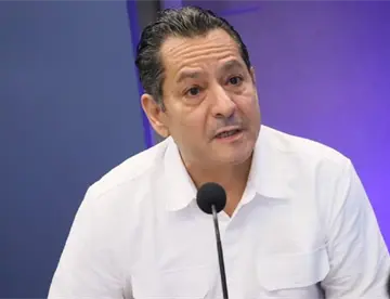 Jesús Alí reta al gobierno a hacer consulta para saber si el pueblo prefiere el Villahermosa 2030 o mejores hospitales