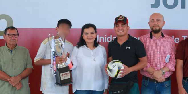 Impulsa Yolanda Osuna integración comunitaria con Jornada de Centro +Seguro en Tierra Colorada