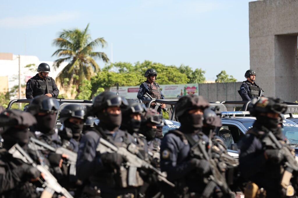 Con operativos de seguridad en Tabasco, se logra la detención de cinco personas y el aseguramiento de droga, armamento y vehículos