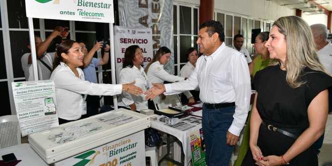Llega Feria de Empleo a Cunduacán