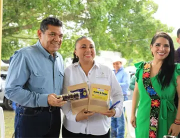 Pendiente por visitar 65 centros integradores de Tabasco: Javier May