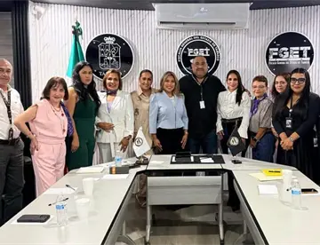 Se reúne Colectivo 50+1 Tabasco con el titular de la FGE